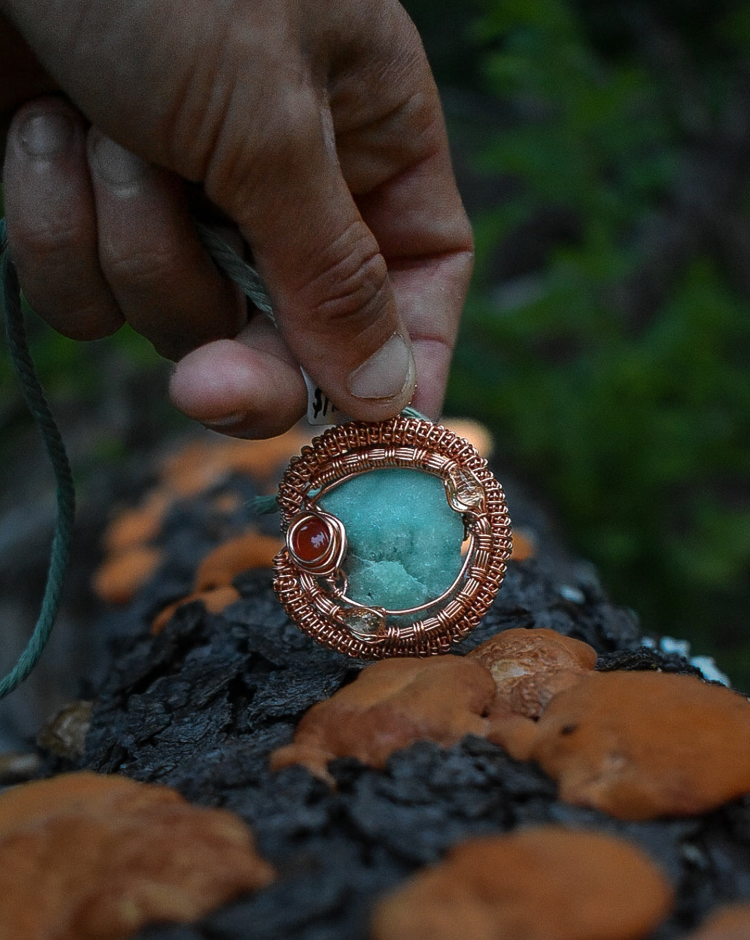 Hemimorphite , Carnelian, Lemon Quartz